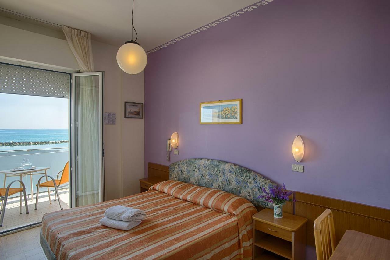 Hotel Meritime بيلاريا-إيجيا مارينا المظهر الخارجي الصورة